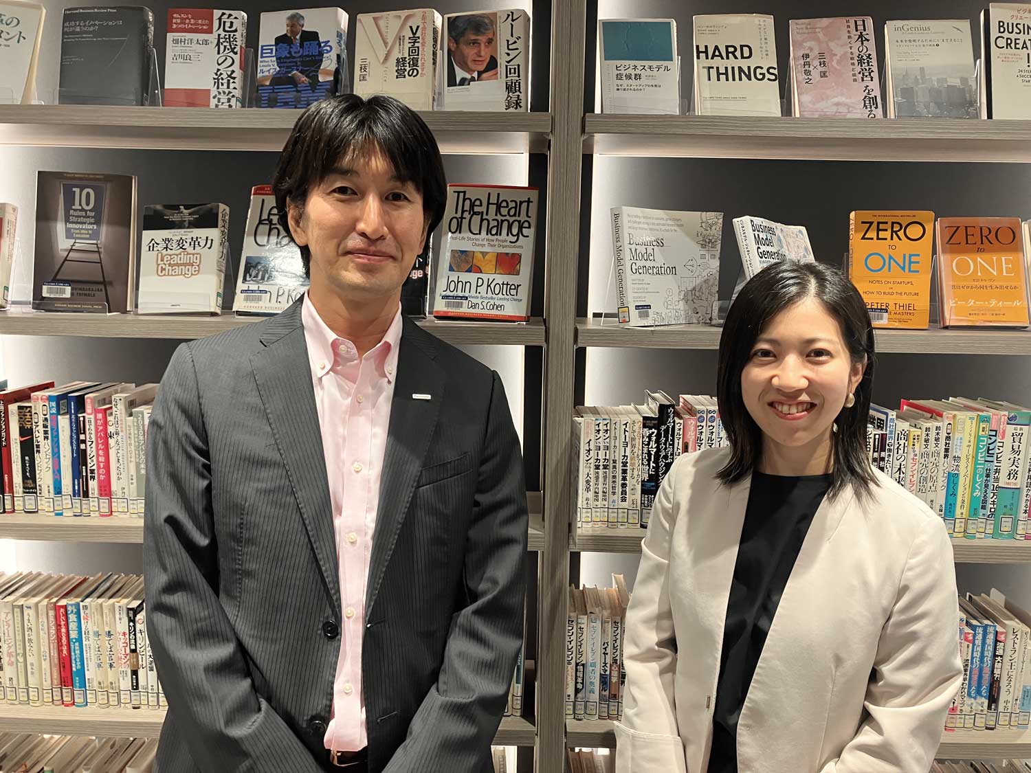 パナソニック　オペレーショナルエクセレンス株式会社（PEX(株)） 西沢 将経 様　＜対談相手＞ 株式会社グロービス GLOBIS 学び放題  秋葉 香里